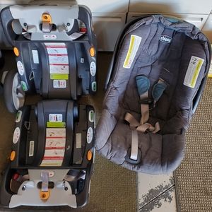 Chicco Keyfit 30 with extra base